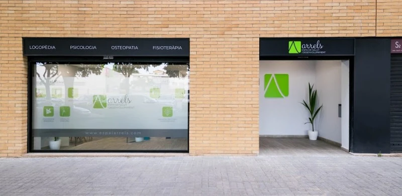 ARRELS · Espai de Salut i Desenvolupament