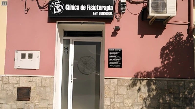 Clínica De Fisioterapia Sara López Úsero