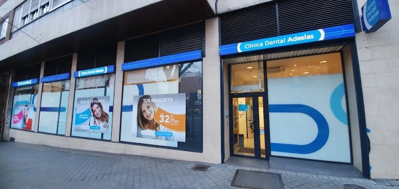 Clínica Dental Adeslas