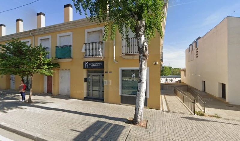 Clínica Dental Casarrubuelos