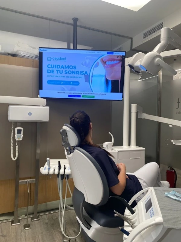 Clínica Dental de Especialidades Ceudent