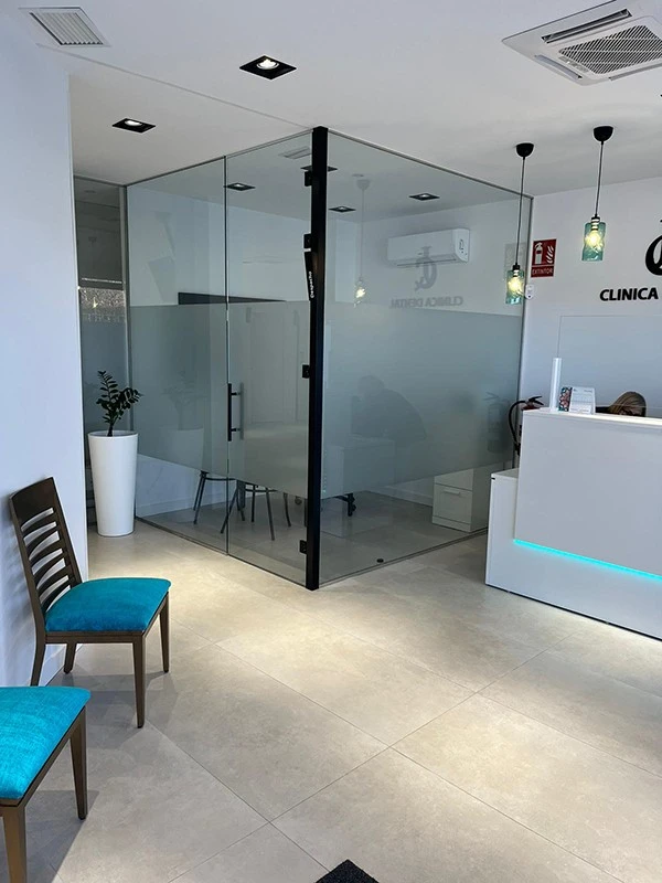 Clínica dental JC Quintana (Caquir dental)