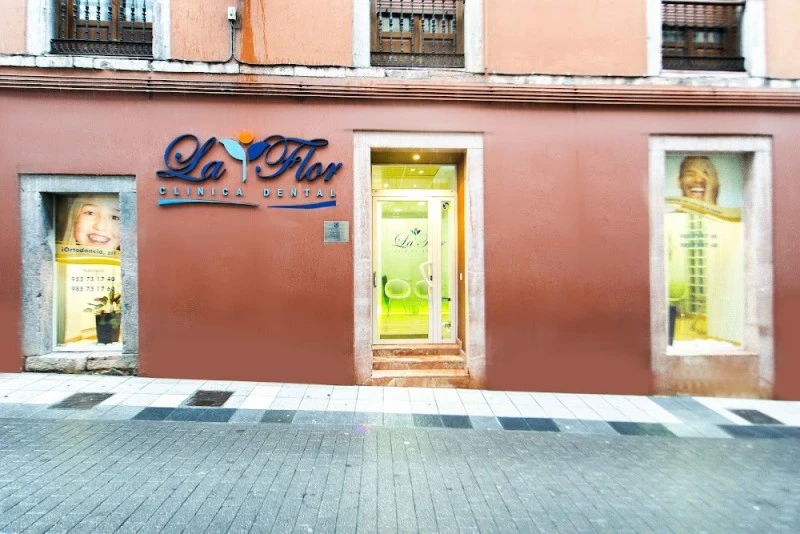 Clinica Dental La Flor