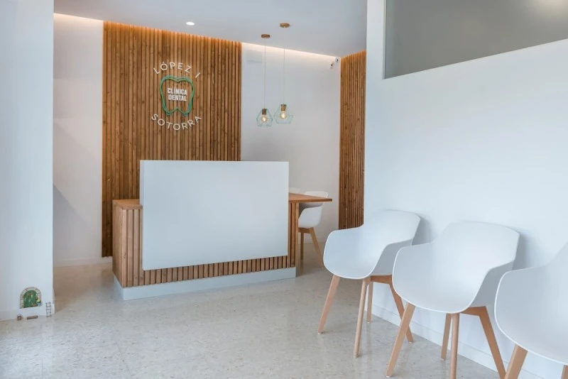 Clínica Dental López i Sotorra
