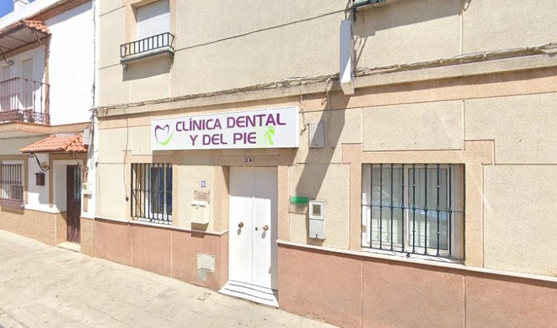 CLÍNICA DENTAL Y DEL PIE