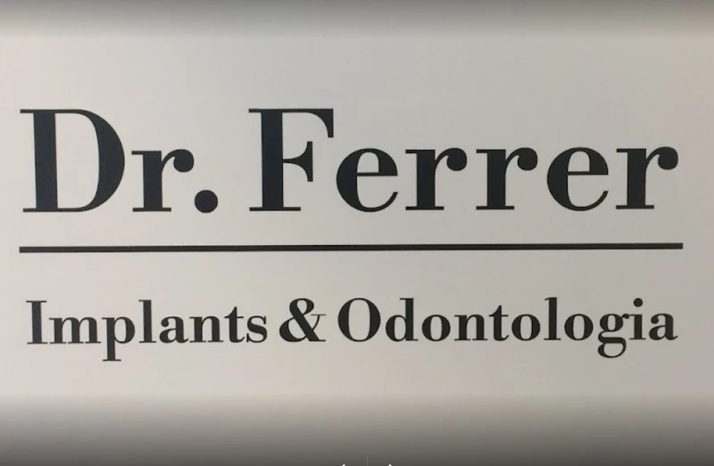 Clínica Dr. Ferrer / Implant & Odontologia