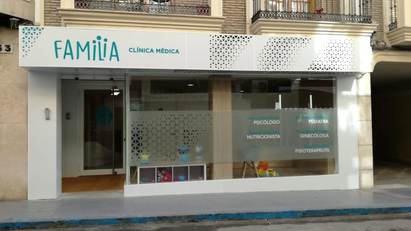 Clínica Médica Familia