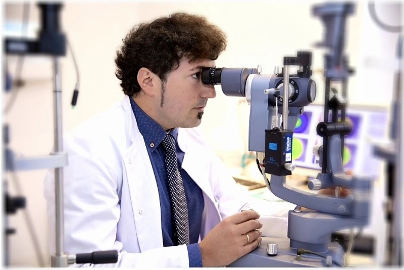Dr. Telmo Xabier Lertxundi Plaza Oftalmólogo