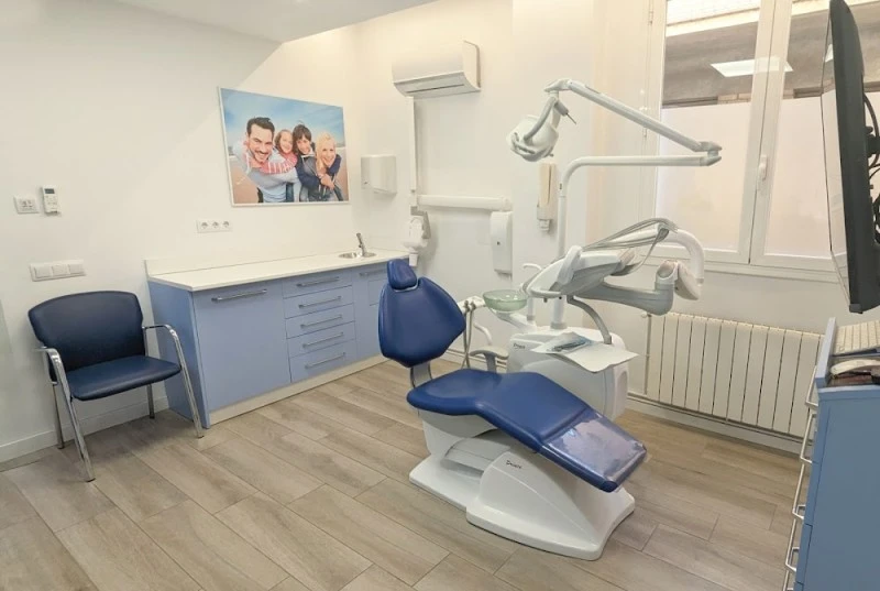 Drs. Pedrol Mairal - Clínica dental Alcarràs