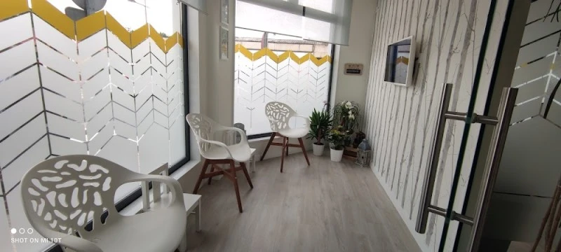NICRA DENTAL INFANTIL E ADULTOS S.L