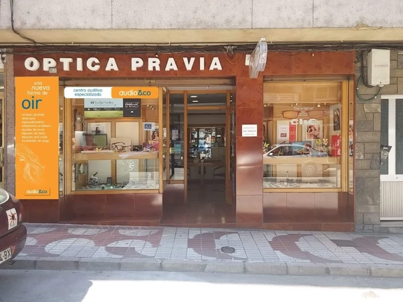 Óptica Pravia