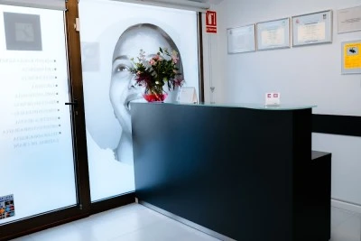 BD CLÍNICA DENTAL SL - Sant Adrià de Besòs