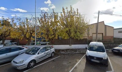 52 tallats i un tovalló