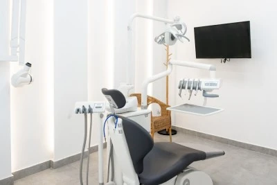 Africana Dental