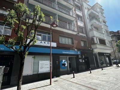AKOI Hortz Klinika / Clínica dental