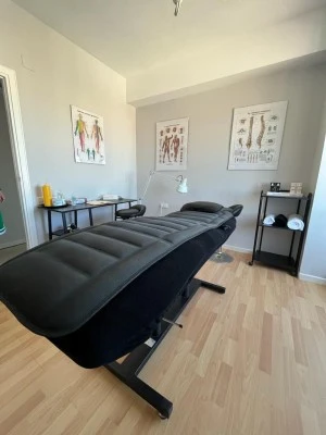 Centro Quiropráctico Angela Durán (Masajes terapéuticos Fisioterapia)