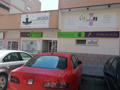 Clínica CriSalud Podología-Nutrición-Psicología-Fisioterapia-Osteopatía-Pilates