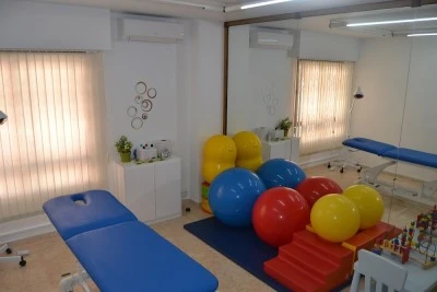 CLÍNICA DE FISIOTERAPIA Y REHABILITACIÓN BIGASTRO