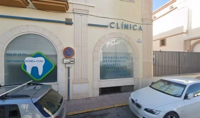 Clínica Dental Adeslas