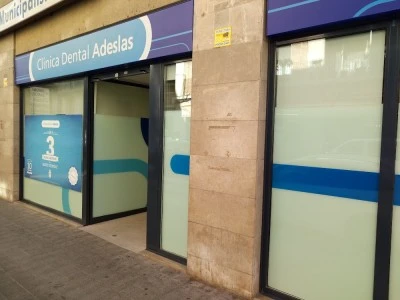 Clínica Dental Adeslas