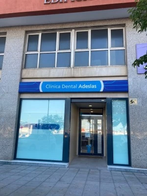 Clínica Dental Adeslas