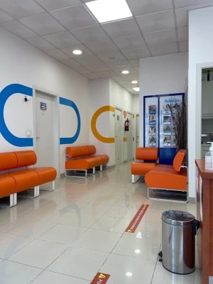 Clínica Dental Adeslas