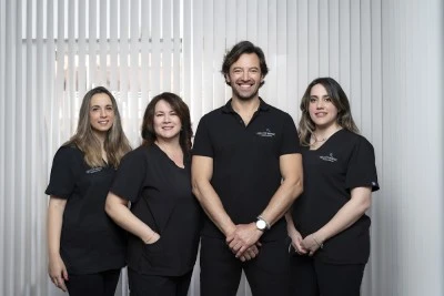 Clínica Dental Agustín Ravojc