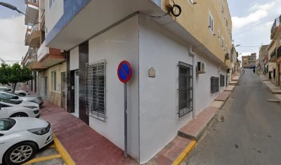CLINICA DENTAL ALASCIO Y RAMOS
