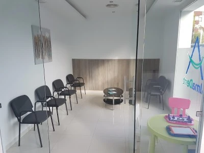 Clínica dental Almadent