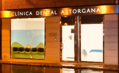 CLÍNICA DENTAL ASTORGANA