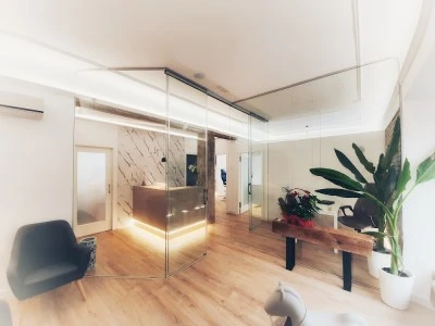 Clínica Dental DADENT – Implantes, Ortodoncia invisible Invisalign y Carillas en Granada