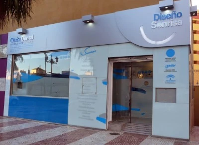 Clínica dental Diseño Sonrisa Roquetas y Almería - Dentista Roquetas De Mar