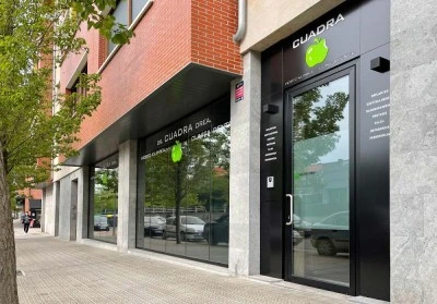 CLÍNICA DENTAL Dr. CUADRA