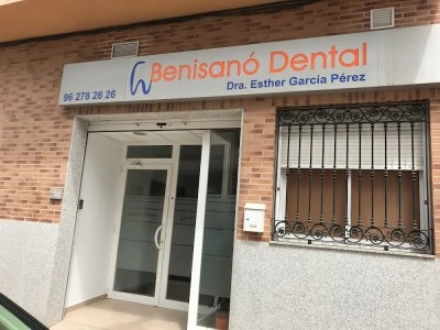 CLINICA DENTAL DRA ESTHER GARCIA
