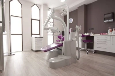 CLÍNICA DENTAL DRA. NAVERAC