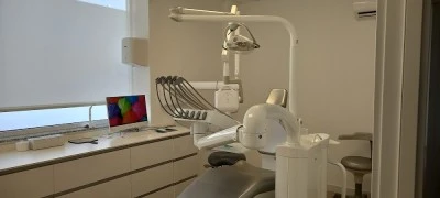 CLINICA DENTAL ESCÁMEZ