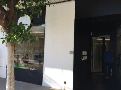 CLÍNICA DENTAL FAMILIAR NÚRIA GATNAU
