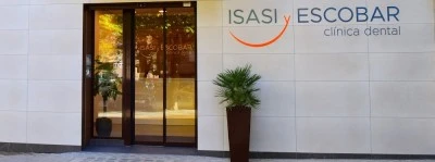 Clínica Dental ISASI y ESCOBAR