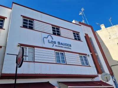 CLINICA DENTAL LOS SAUCES