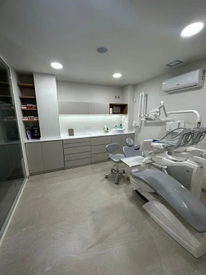 Clínica Dental PicuaDent Alcalá La Real