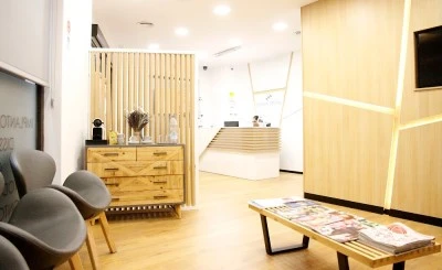 Clínica Dental Serra-Marín
