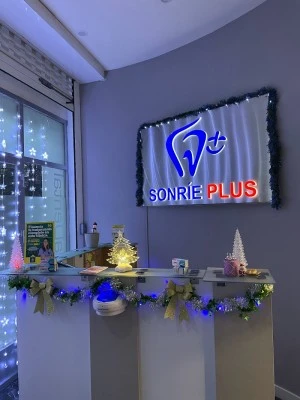 CLINICA DENTAL SONRIE PLUS