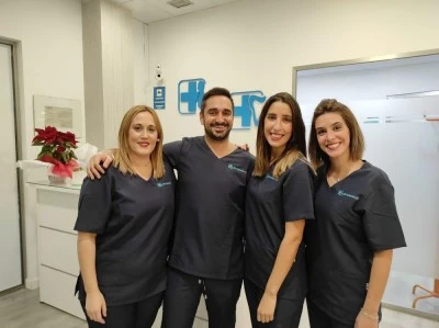 Clínica salud, Centro dental avanzado y Fisioterapia