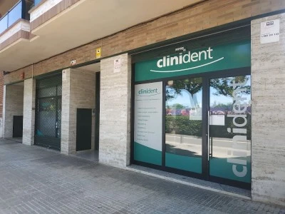 Clinident Odontòlegs i Estomatòlegs Associats