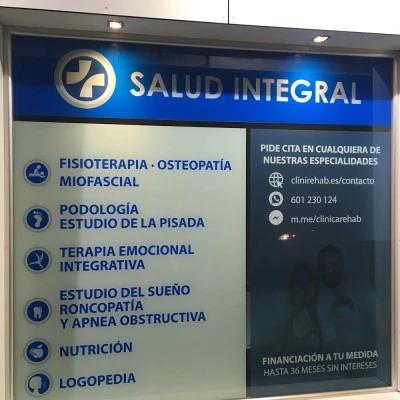 CLINIREHAB Dentista - Dr. Javier Andújar