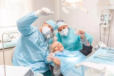 Cliredent Clínica Dental de El Prat de Llobregat. Desde 1983 cuidamos la salud bucal de nuestros pacientes