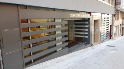 Colegio Oficial de Médicos de A Coruña (COMC). Sede en Santiago de Compostela