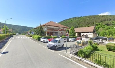 DESFIBRILADOR / DEA Centro de Salud de Ezcároz