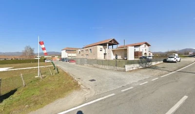 DESFIBRILADOR / DEA Centro Salud Larraintzar / Larraintzarko osasunetxea