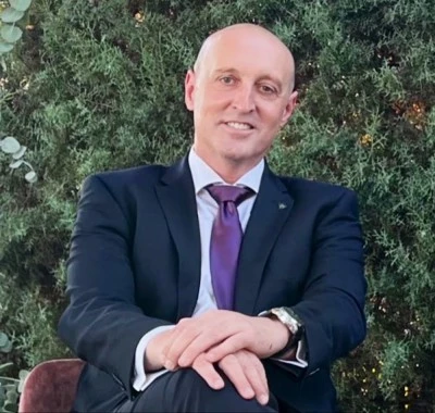 Dr. José María Santos Corchero - OTORRINOLARINGOLOGÍA
